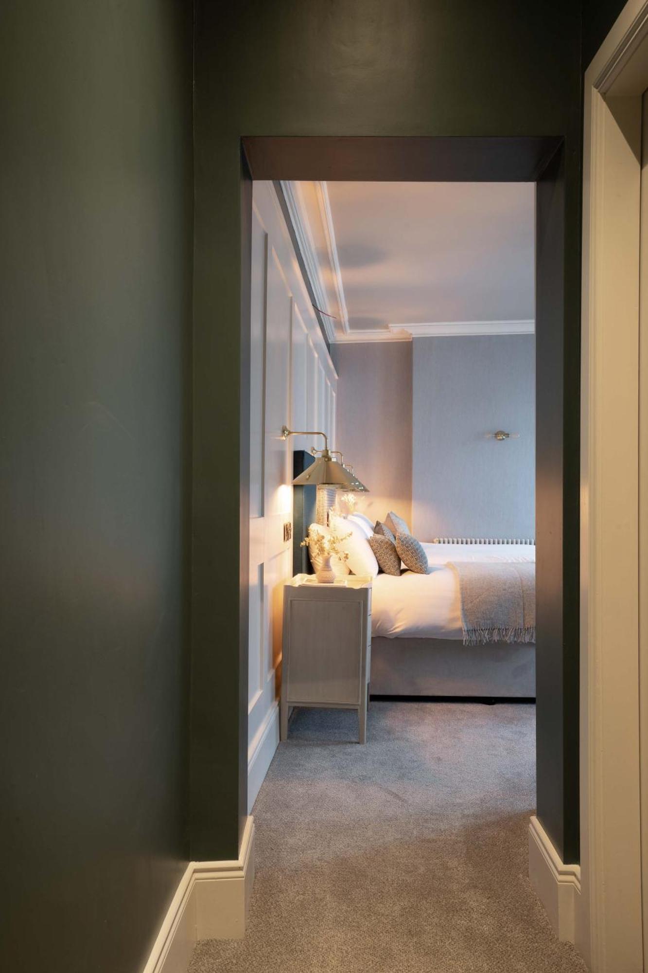 Creighton Hotel Clones ภายนอก รูปภาพ