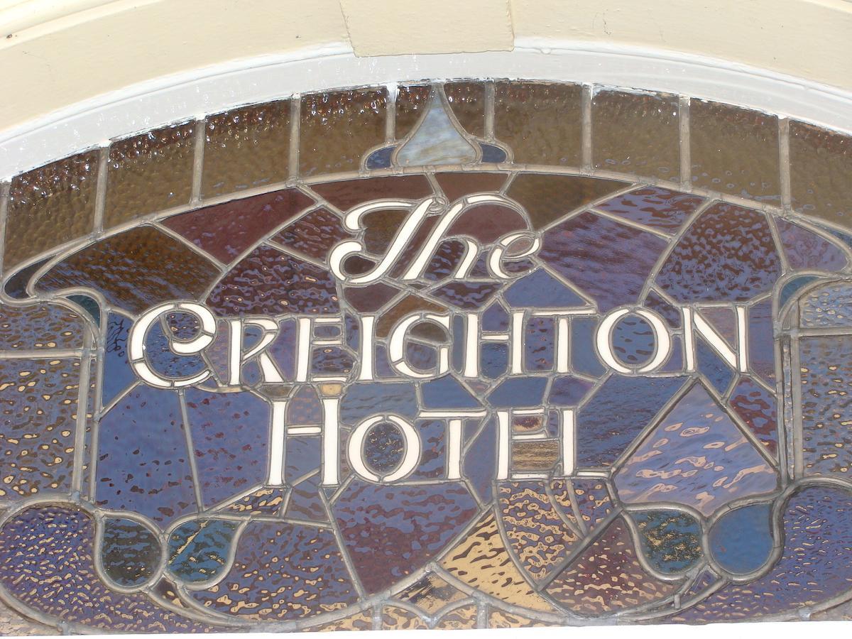 Creighton Hotel Clones ภายนอก รูปภาพ